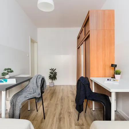 Hostel M58 1 - Dwuosobowy